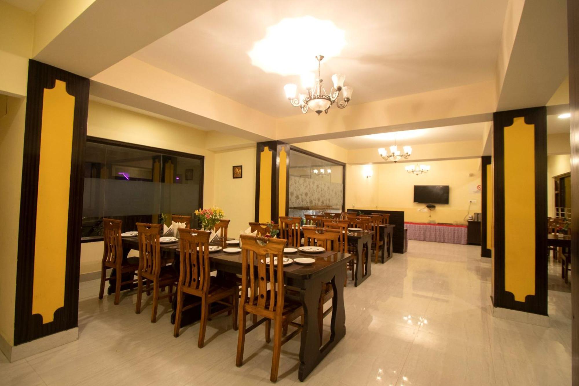 Tiara Regency Gangtok By Easygorooms Bagian luar foto