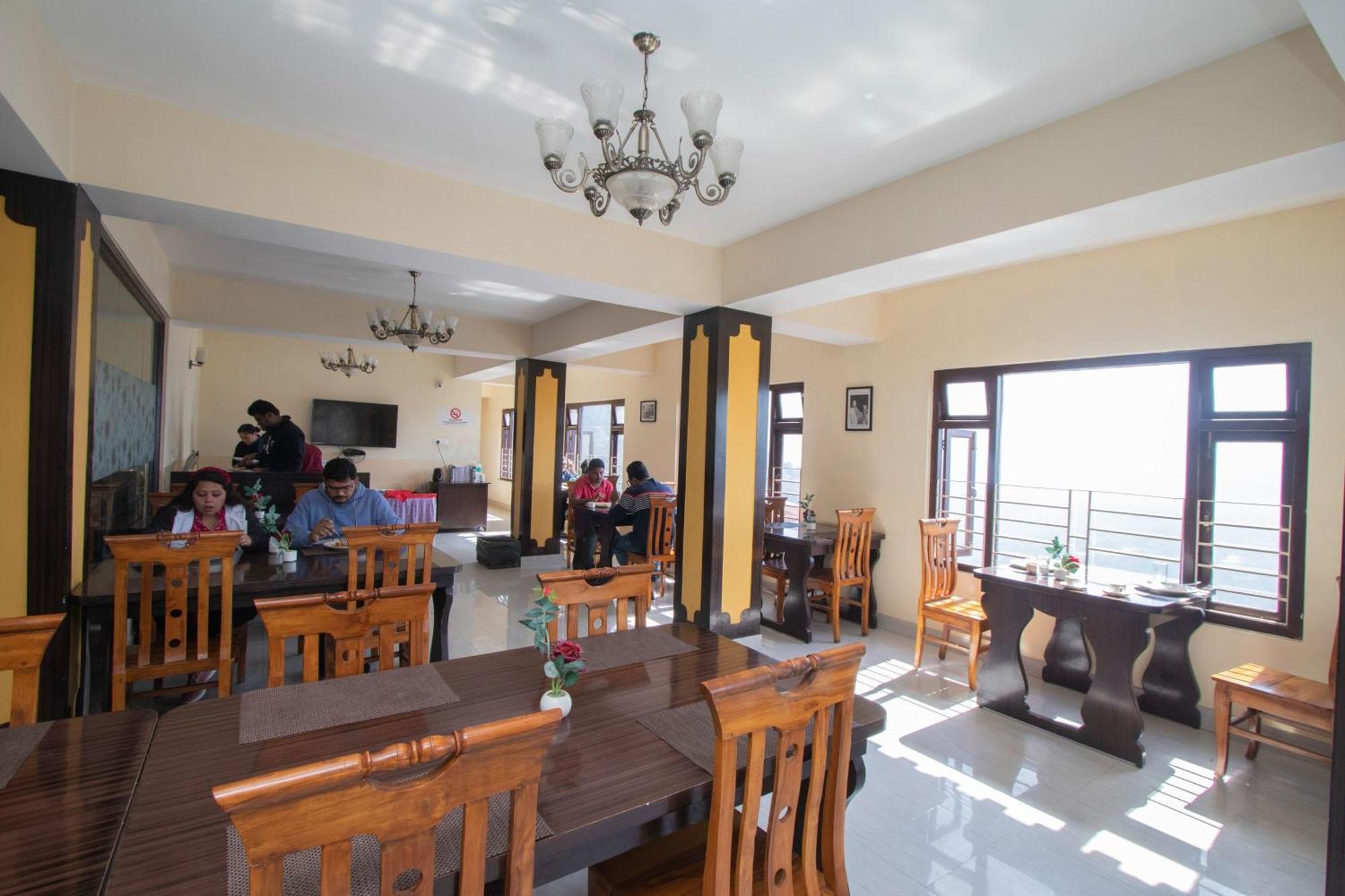 Tiara Regency Gangtok By Easygorooms Bagian luar foto